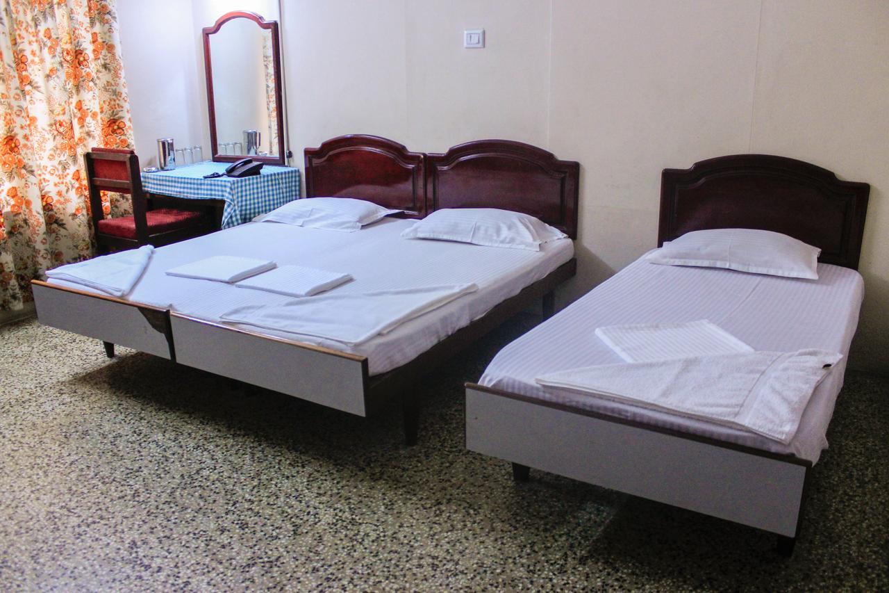 Hotel Keerthi Thiruvananthapuram Zewnętrze zdjęcie