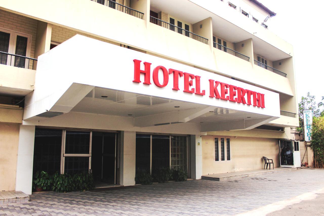 Hotel Keerthi Thiruvananthapuram Zewnętrze zdjęcie
