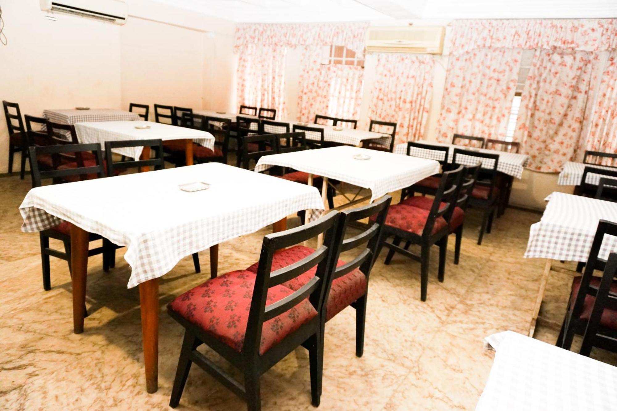 Hotel Keerthi Thiruvananthapuram Zewnętrze zdjęcie