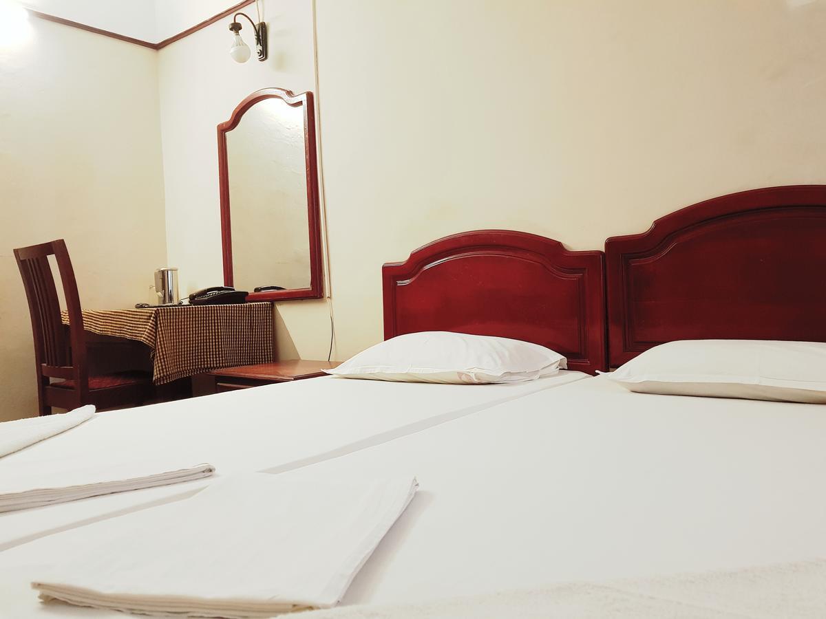 Hotel Keerthi Thiruvananthapuram Zewnętrze zdjęcie