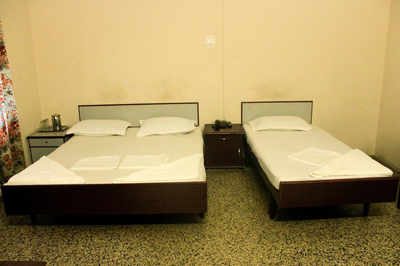 Hotel Keerthi Thiruvananthapuram Zewnętrze zdjęcie